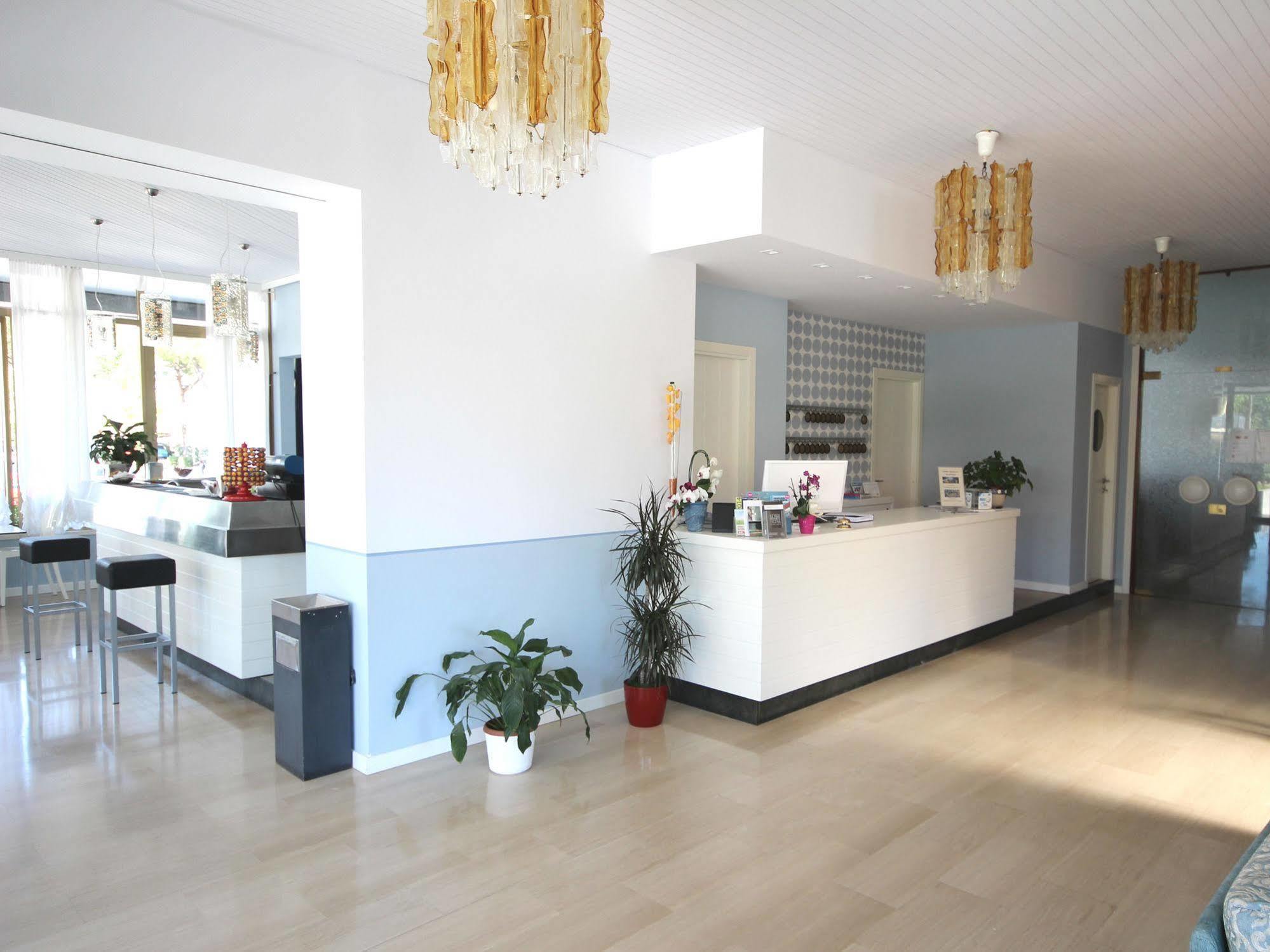 Hotel Domingo Lido di Jesolo Exteriör bild