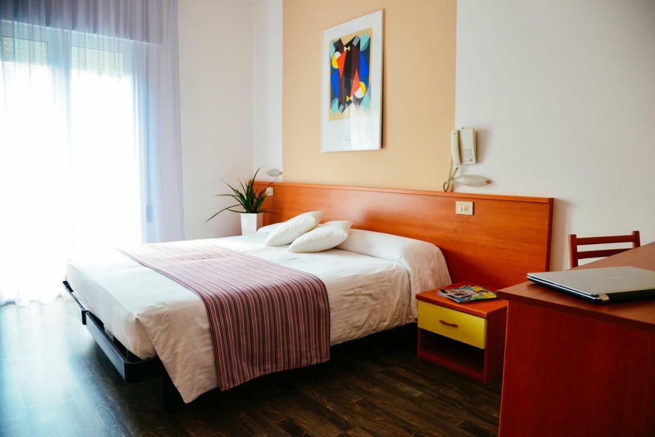 Hotel Domingo Lido di Jesolo Exteriör bild